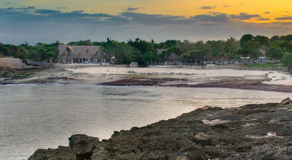 Villa Waru Lembongan Exterior foto